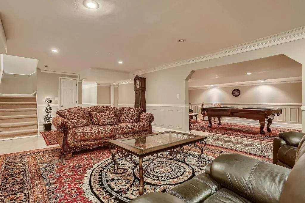 5995 Riverside Drive, Sandy Springs, Georgia 30328, 7 Bedrooms Bedrooms, ,5 BathroomsBathrooms,Residential,Sold,5995 Riverside Drive,7018579