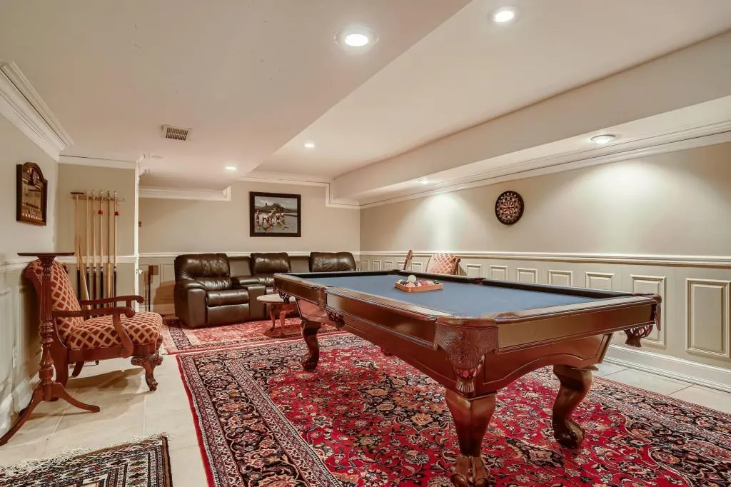 5995 Riverside Drive, Sandy Springs, Georgia 30328, 7 Bedrooms Bedrooms, ,5 BathroomsBathrooms,Residential,Sold,5995 Riverside Drive,7018579