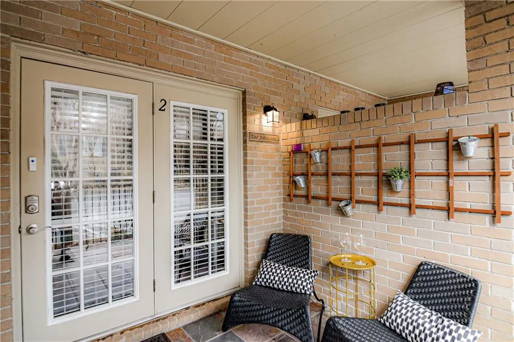 750 Dalrymple Road Unit O-2, Sandy Springs, Georgia 30328, 3 Bedrooms Bedrooms, ,2 BathroomsBathrooms,Residential,Sold,750 Dalrymple Road Unit O-2,6823889