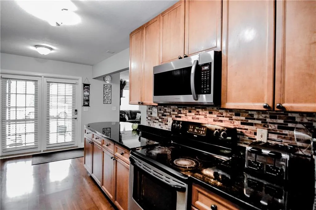 750 Dalrymple Road Unit O-2, Sandy Springs, Georgia 30328, 3 Bedrooms Bedrooms, ,2 BathroomsBathrooms,Residential,Sold,750 Dalrymple Road Unit O-2,6823889