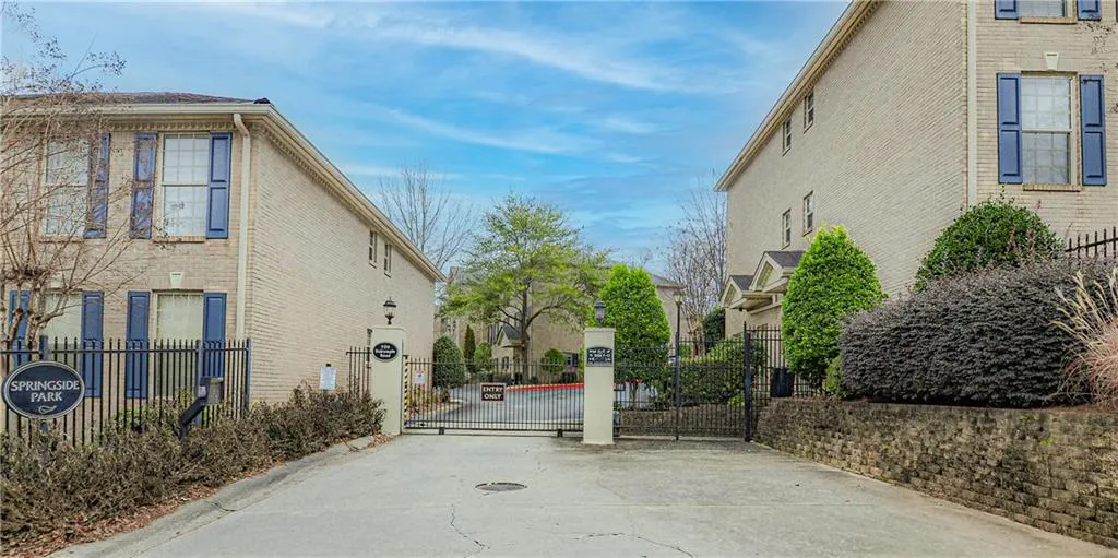 750 Dalrymple Road Unit O-2, Sandy Springs, Georgia 30328, 3 Bedrooms Bedrooms, ,2 BathroomsBathrooms,Residential,Sold,750 Dalrymple Road Unit O-2,6823889