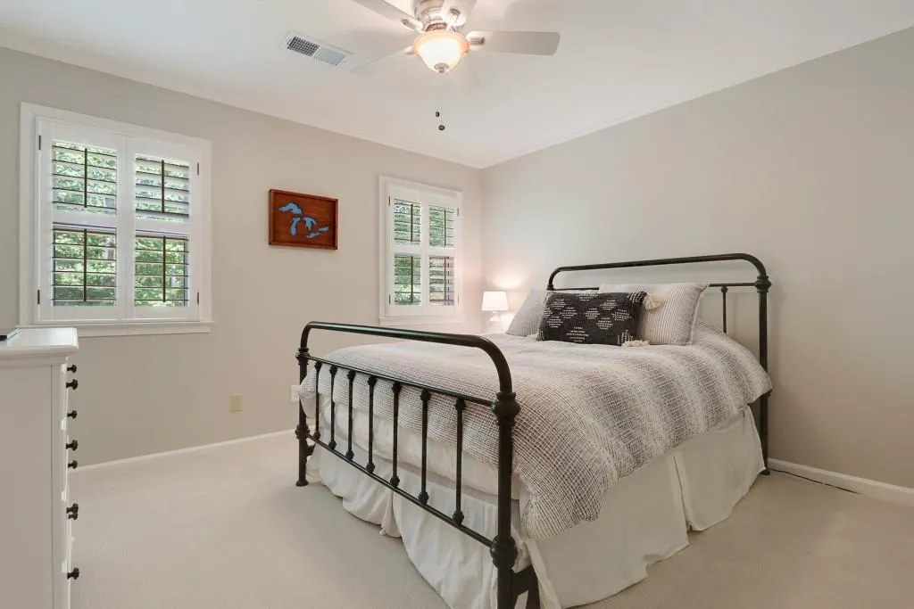 5020 Nesbit Ferry Lane, Sandy Springs, Georgia 30350, 4 Bedrooms Bedrooms, ,2 BathroomsBathrooms,Residential,Sold,5020 Nesbit Ferry Lane,6722706