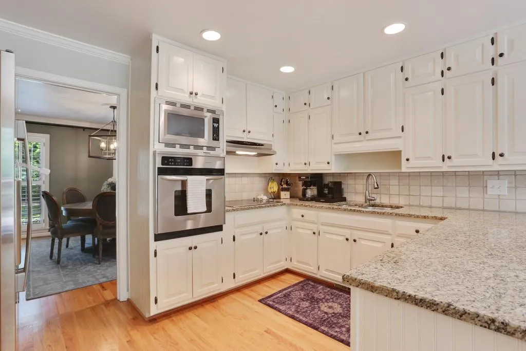 5020 Nesbit Ferry Lane, Sandy Springs, Georgia 30350, 4 Bedrooms Bedrooms, ,2 BathroomsBathrooms,Residential,Sold,5020 Nesbit Ferry Lane,6722706