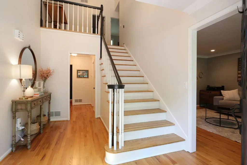 5020 Nesbit Ferry Lane, Sandy Springs, Georgia 30350, 4 Bedrooms Bedrooms, ,2 BathroomsBathrooms,Residential,Sold,5020 Nesbit Ferry Lane,6722706