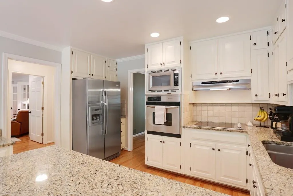 5020 Nesbit Ferry Lane, Sandy Springs, Georgia 30350, 4 Bedrooms Bedrooms, ,2 BathroomsBathrooms,Residential,Sold,5020 Nesbit Ferry Lane,6722706