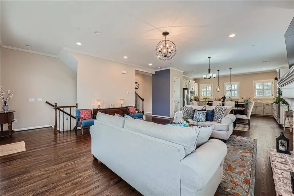 960 Thibideau Court, Atlanta, Georgia 30328, 4 Bedrooms Bedrooms, ,3 BathroomsBathrooms,Residential,Sold,960 Thibideau Court,7359099