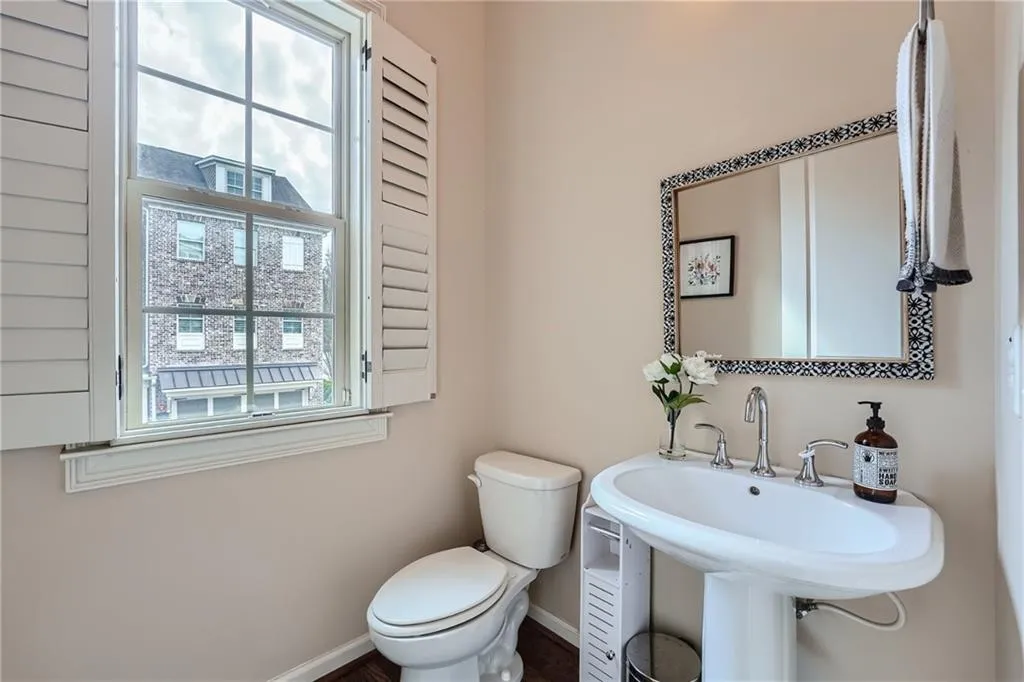 960 Thibideau Court, Atlanta, Georgia 30328, 4 Bedrooms Bedrooms, ,3 BathroomsBathrooms,Residential,Sold,960 Thibideau Court,7359099