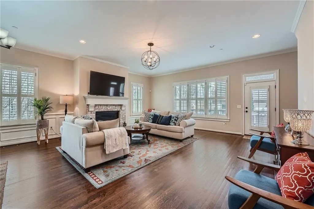 960 Thibideau Court, Atlanta, Georgia 30328, 4 Bedrooms Bedrooms, ,3 BathroomsBathrooms,Residential,Sold,960 Thibideau Court,7359099