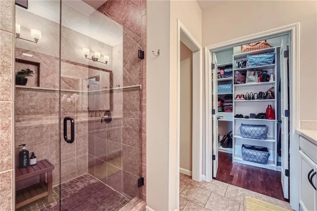 960 Thibideau Court, Atlanta, Georgia 30328, 4 Bedrooms Bedrooms, ,3 BathroomsBathrooms,Residential,Sold,960 Thibideau Court,7359099