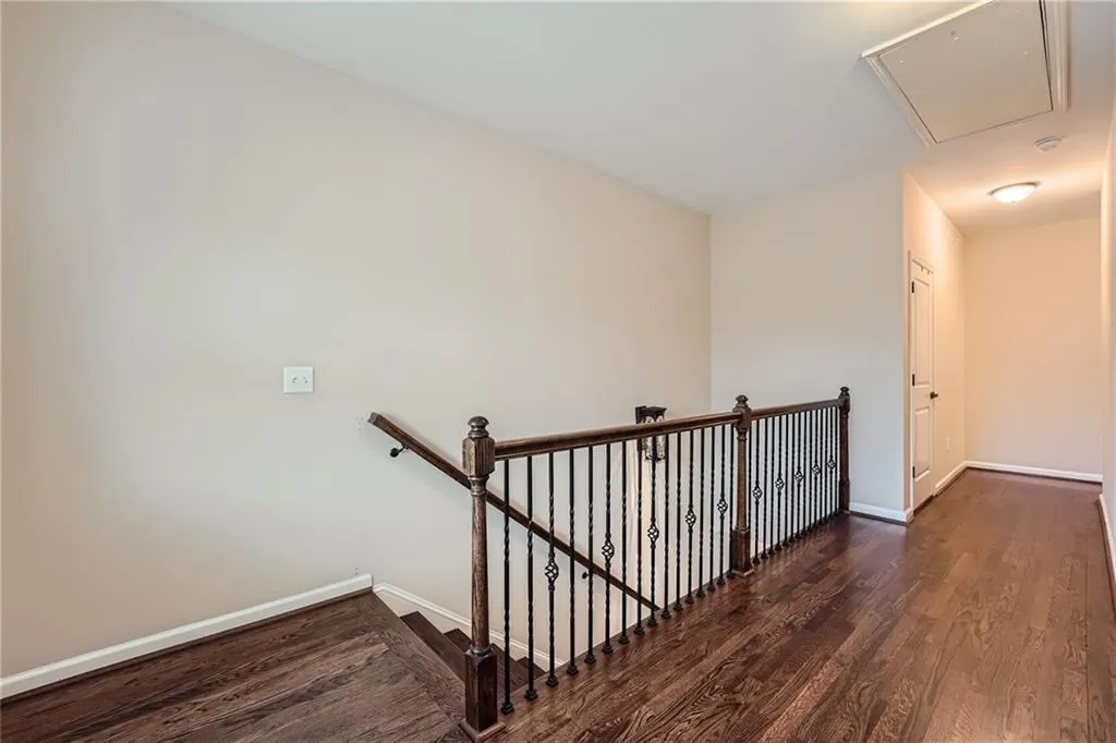 960 Thibideau Court, Atlanta, Georgia 30328, 4 Bedrooms Bedrooms, ,3 BathroomsBathrooms,Residential,Sold,960 Thibideau Court,7359099