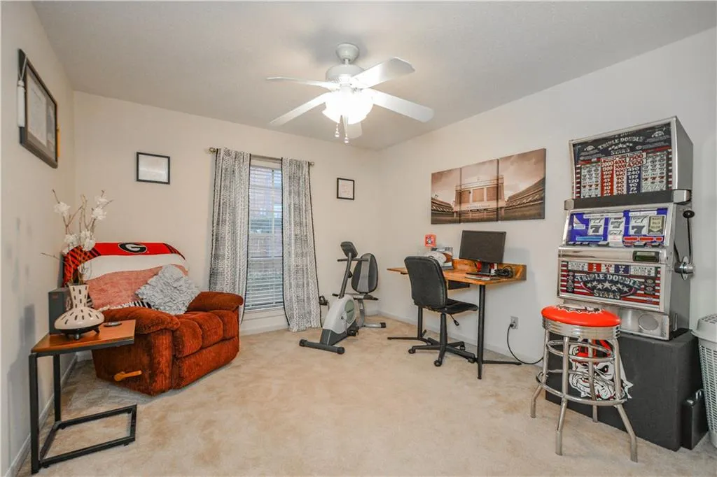 6851 Roswell Road Unit F20, Sandy Springs, Georgia 30328, 3 Bedrooms Bedrooms, ,2 BathroomsBathrooms,Residential,Sold,6851 Roswell Road Unit F20,6653635
