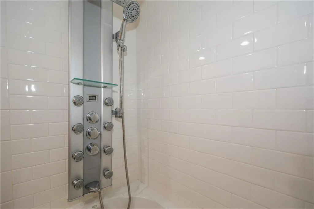 6851 Roswell Road Unit F20, Sandy Springs, Georgia 30328, 3 Bedrooms Bedrooms, ,2 BathroomsBathrooms,Residential,Sold,6851 Roswell Road Unit F20,6653635