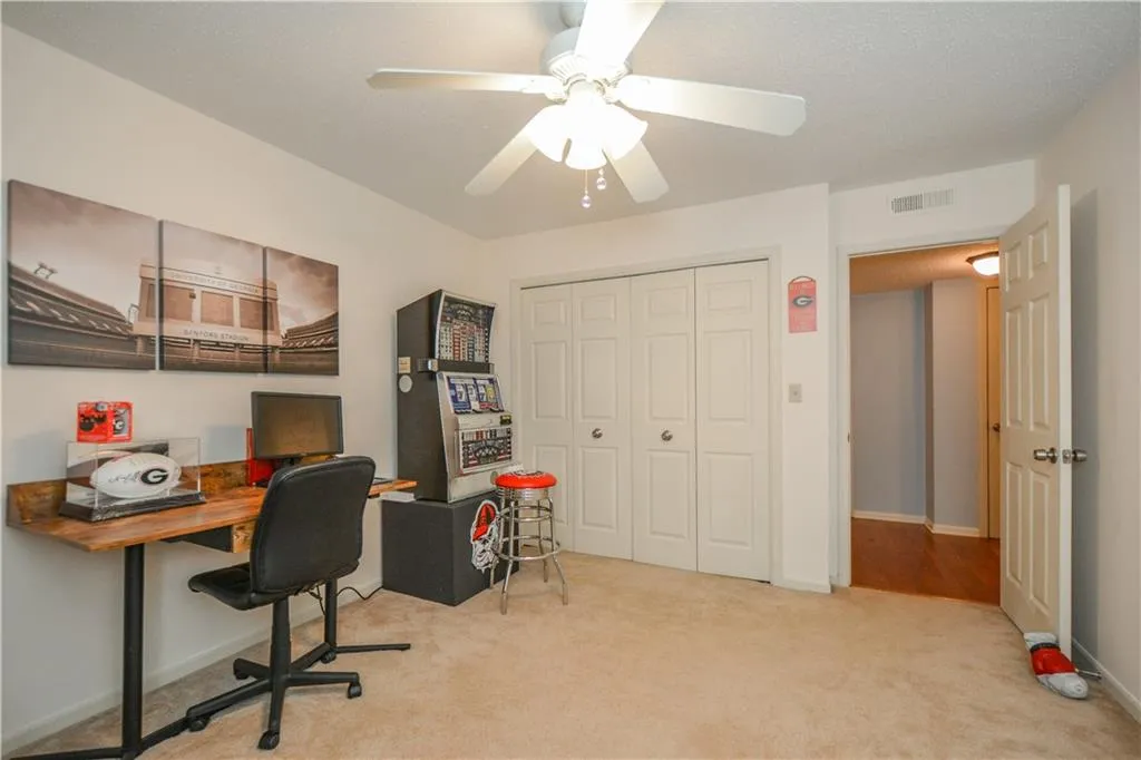 6851 Roswell Road Unit F20, Sandy Springs, Georgia 30328, 3 Bedrooms Bedrooms, ,2 BathroomsBathrooms,Residential,Sold,6851 Roswell Road Unit F20,6653635
