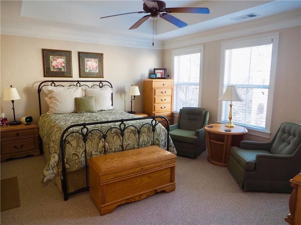 5489 Glenridge View Unit 2314, Atlanta, Georgia 30342, 3 Bedrooms Bedrooms, ,2 BathroomsBathrooms,Residential,Sold,5489 Glenridge View Unit 2314,6764101