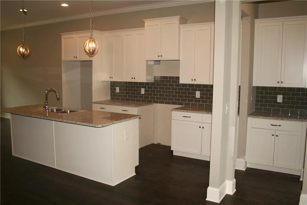 2091 Callaway Court Nw Unit 161, Atlanta, Georgia 30318, 3 Bedrooms Bedrooms, ,3 BathroomsBathrooms,Residential,Sold,2091 Callaway Court Nw Unit 161,5600768