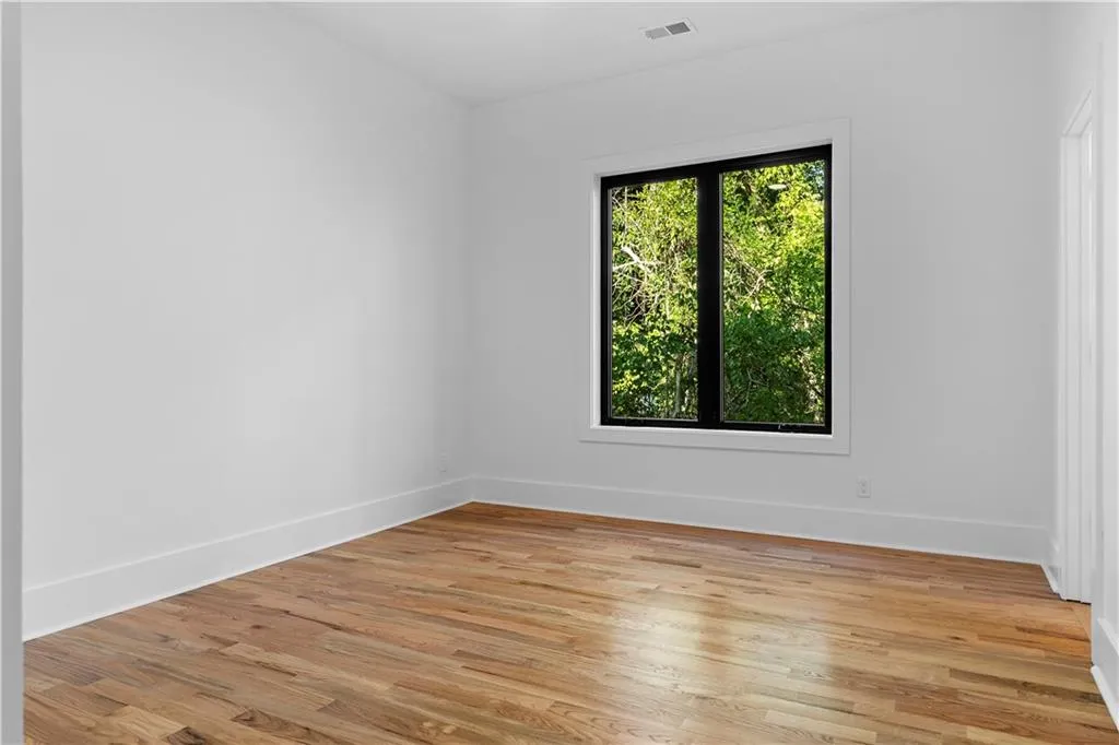 4501 Wieuca Road Ne, Atlanta, Georgia 30342, 5 Bedrooms Bedrooms, 0 ,5 BathroomsBathrooms,Residential,For Sale,4501 Wieuca Road Ne,7848470