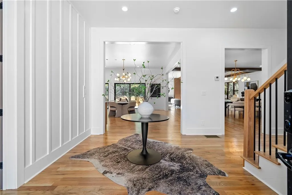 4501 Wieuca Road Ne, Atlanta, Georgia 30342, 5 Bedrooms Bedrooms, 0 ,5 BathroomsBathrooms,Residential,For Sale,4501 Wieuca Road Ne,7848470