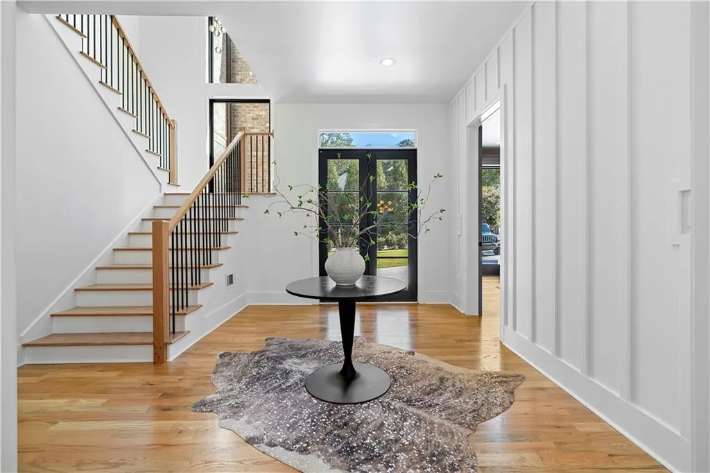 4501 Wieuca Road Ne, Atlanta, Georgia 30342, 5 Bedrooms Bedrooms, 0 ,5 BathroomsBathrooms,Residential,For Sale,4501 Wieuca Road Ne,7848470
