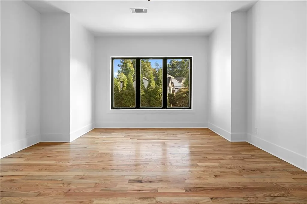 4501 Wieuca Road Ne, Atlanta, Georgia 30342, 5 Bedrooms Bedrooms, 0 ,5 BathroomsBathrooms,Residential,For Sale,4501 Wieuca Road Ne,7848470