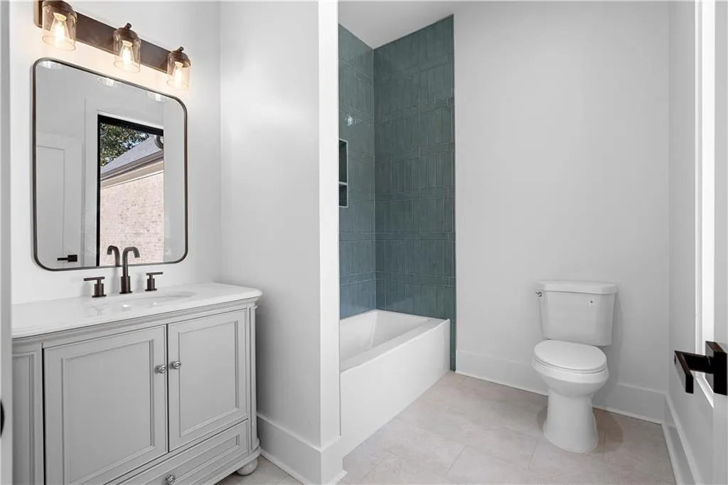 4501 Wieuca Road Ne, Atlanta, Georgia 30342, 5 Bedrooms Bedrooms, 0 ,5 BathroomsBathrooms,Residential,For Sale,4501 Wieuca Road Ne,7848470