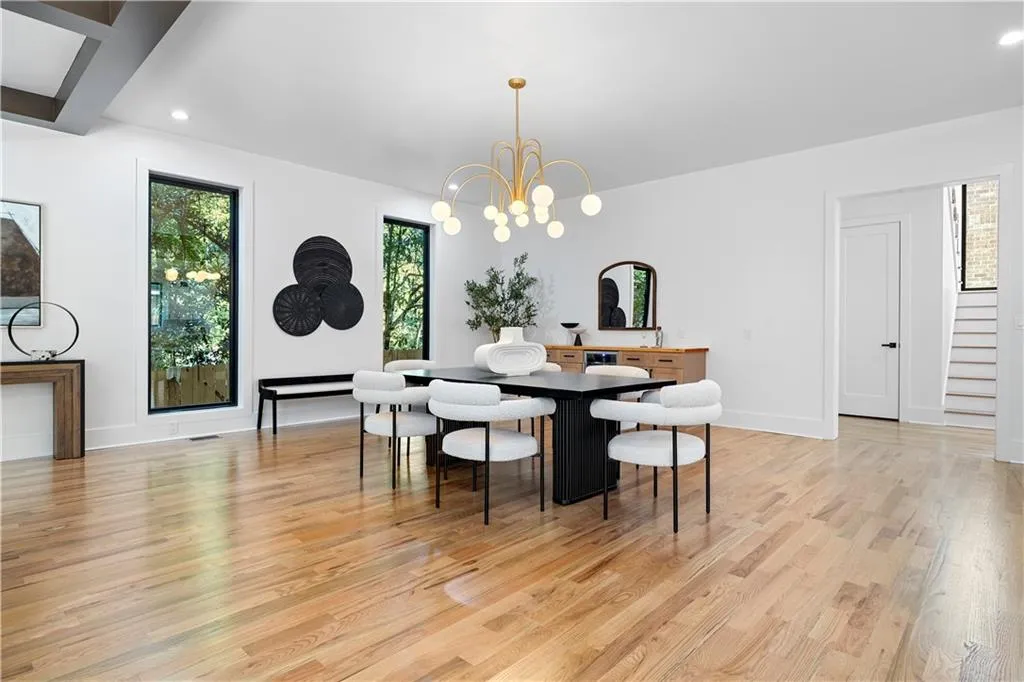 4501 Wieuca Road Ne, Atlanta, Georgia 30342, 5 Bedrooms Bedrooms, 0 ,5 BathroomsBathrooms,Residential,For Sale,4501 Wieuca Road Ne,7848470