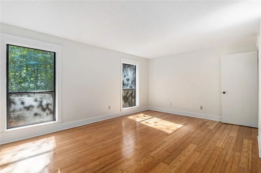 708 Woodcliff Drive, Atlanta, Georgia 30350, 1 Bedroom Bedrooms, ,1 BathroomBathrooms,Residential,For Sale,708 Woodcliff Drive,7671740