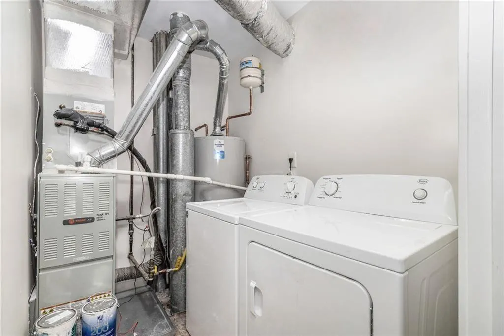 708 Woodcliff Drive, Atlanta, Georgia 30350, 1 Bedroom Bedrooms, ,1 BathroomBathrooms,Residential,For Sale,708 Woodcliff Drive,7671740