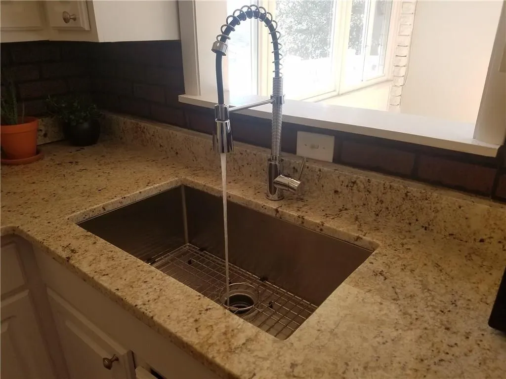 346 Carpenter Drive Unit 50, Atlanta, Georgia 30328, 2 Bedrooms Bedrooms, ,2 BathroomsBathrooms,Residential,Sold,346 Carpenter Drive Unit 50,5955475