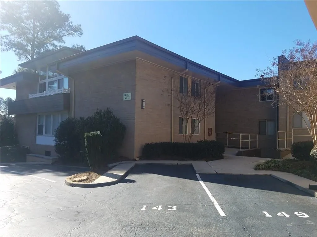 346 Carpenter Drive Unit 50, Atlanta, Georgia 30328, 2 Bedrooms Bedrooms, ,2 BathroomsBathrooms,Residential,Sold,346 Carpenter Drive Unit 50,5955475