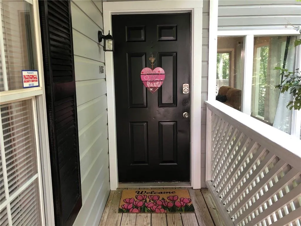 1406 Vicksburg Place, Sandy Springs, Georgia 30350, 2 Bedrooms Bedrooms, ,2 BathroomsBathrooms,Residential,Sold,1406 Vicksburg Place,6561248