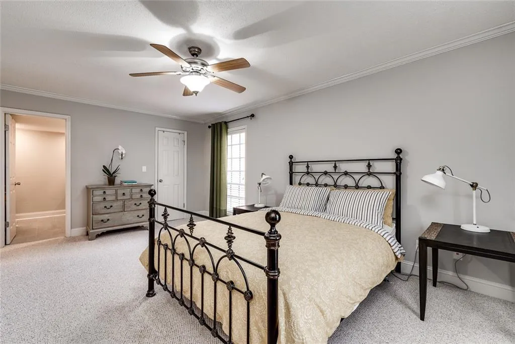 6851 Roswell Road Unit M15, Sandy Springs, Georgia 30328, 3 Bedrooms Bedrooms, ,2 BathroomsBathrooms,Residential,Sold,6851 Roswell Road Unit M15,6527264