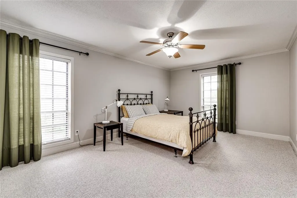 6851 Roswell Road Unit M15, Sandy Springs, Georgia 30328, 3 Bedrooms Bedrooms, ,2 BathroomsBathrooms,Residential,Sold,6851 Roswell Road Unit M15,6527264