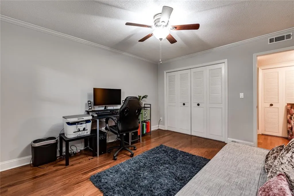 6851 Roswell Road Unit M15, Sandy Springs, Georgia 30328, 3 Bedrooms Bedrooms, ,2 BathroomsBathrooms,Residential,Sold,6851 Roswell Road Unit M15,6527264