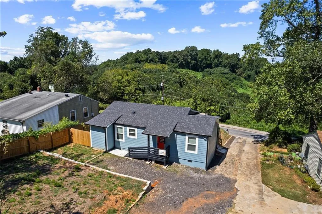 2526 Center Street Nw, Atlanta, Georgia 30318, 3 Bedrooms Bedrooms, ,3 BathroomsBathrooms,Residential,For Sale,2526 Center Street Nw,7606265