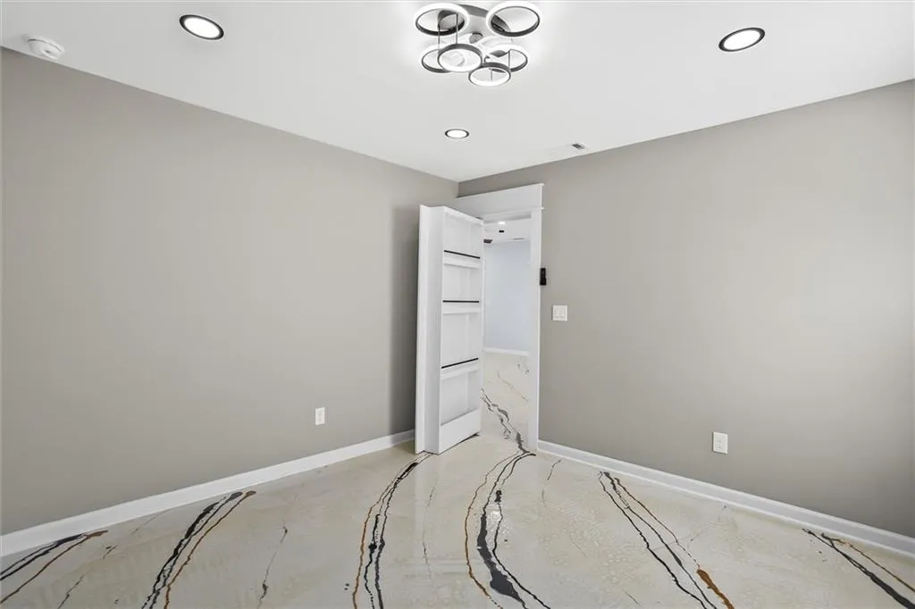 2526 Center Street Nw, Atlanta, Georgia 30318, 3 Bedrooms Bedrooms, ,3 BathroomsBathrooms,Residential,For Sale,2526 Center Street Nw,7606265