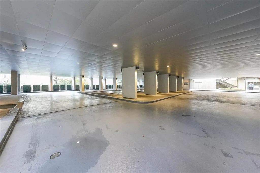 145 15th Street Ne Unit 401, Atlanta, Georgia 30309, 1 Bedroom Bedrooms, ,1 BathroomBathrooms,Residential,For Sale,145 15th Street Ne Unit 401,7488805