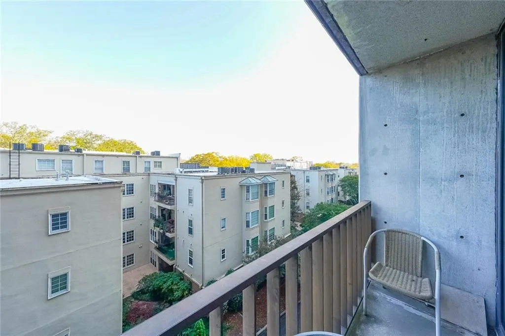 145 15th Street Ne Unit 401, Atlanta, Georgia 30309, 1 Bedroom Bedrooms, ,1 BathroomBathrooms,Residential,For Sale,145 15th Street Ne Unit 401,7488805