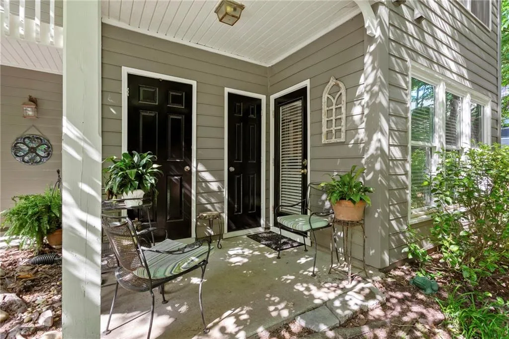 506 Bainbridge Drive, Sandy Springs, Georgia 30327, 2 Bedrooms Bedrooms, ,2 BathroomsBathrooms,Residential,Sold,506 Bainbridge Drive,6882075