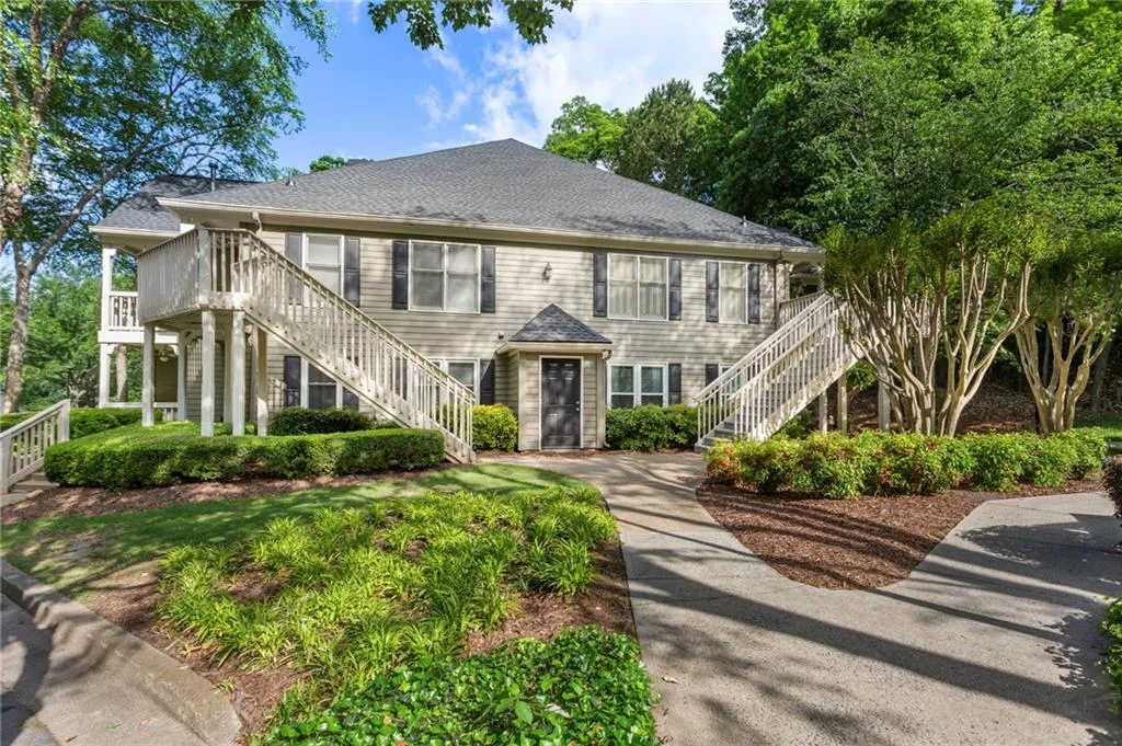 506 Bainbridge Drive, Sandy Springs, Georgia 30327, 2 Bedrooms Bedrooms, ,2 BathroomsBathrooms,Residential,Sold,506 Bainbridge Drive,6882075