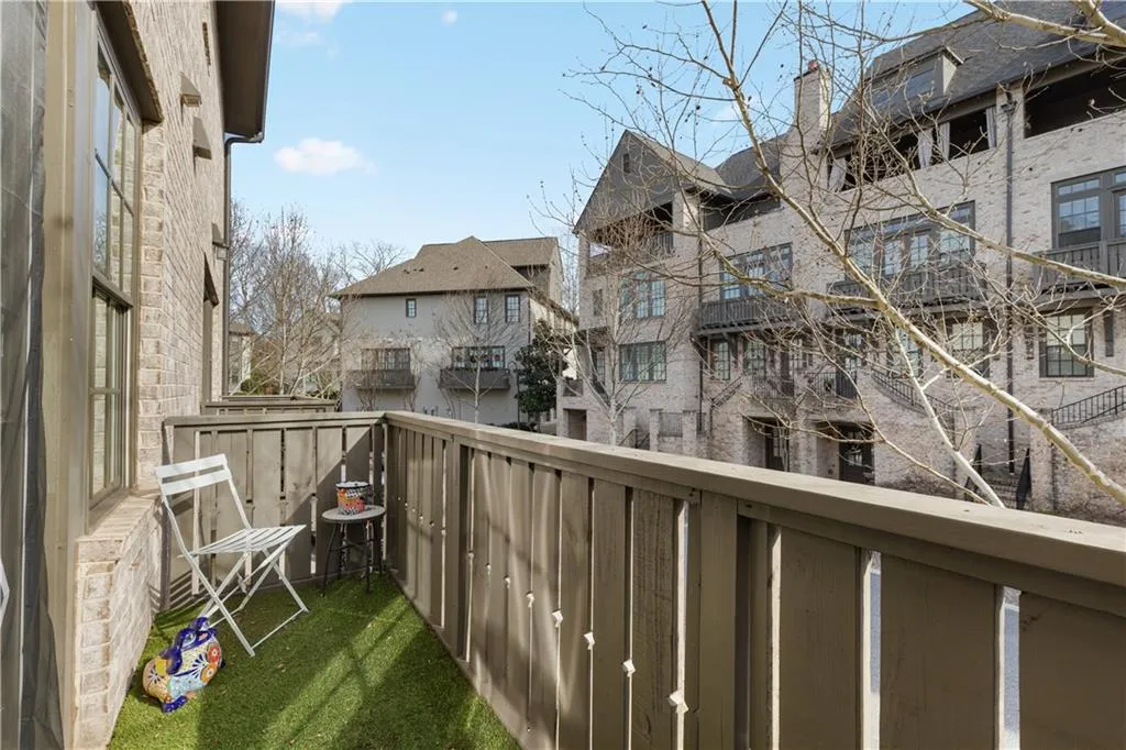 6674 Cadence Boulevard, Atlanta, Georgia 30328, 1 Bedroom Bedrooms, ,1 BathroomBathrooms,Residential,Sold,6674 Cadence Boulevard,7703572