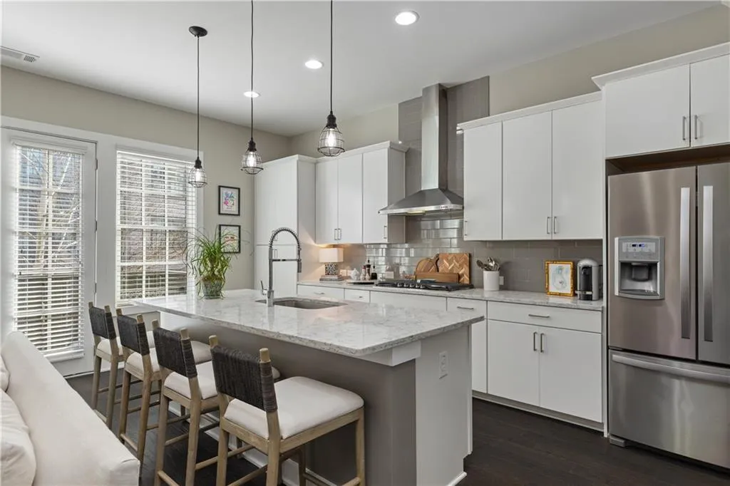 6674 Cadence Boulevard, Atlanta, Georgia 30328, 1 Bedroom Bedrooms, ,1 BathroomBathrooms,Residential,Sold,6674 Cadence Boulevard,7703572