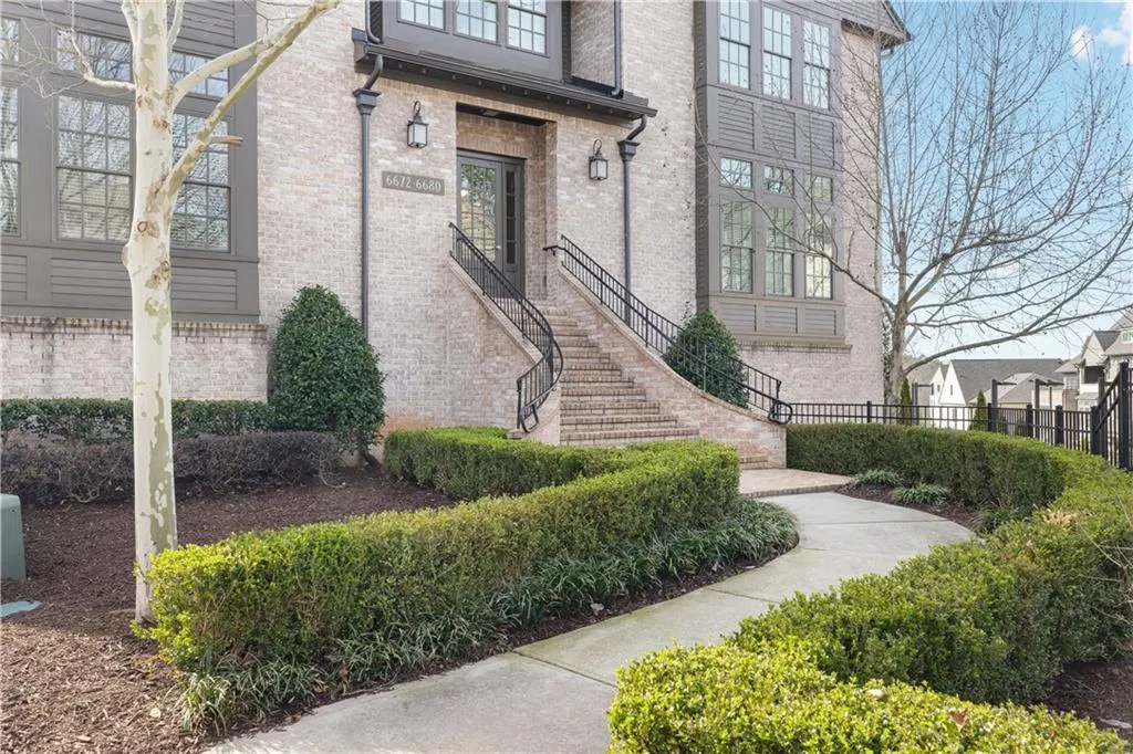 6674 Cadence Boulevard, Atlanta, Georgia 30328, 1 Bedroom Bedrooms, ,1 BathroomBathrooms,Residential,Sold,6674 Cadence Boulevard,7703572