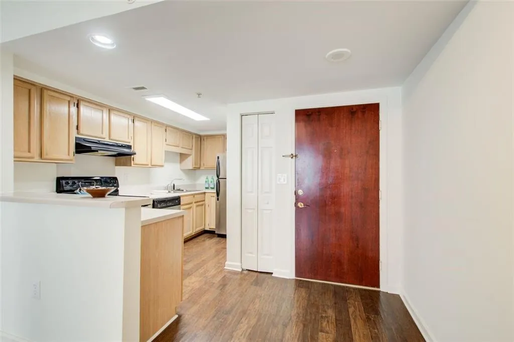 199 14th Street Unit 409, Atlanta, Georgia 30309, 1 Bedroom Bedrooms, ,1 BathroomBathrooms,Residential,Sold,199 14th Street Unit 409,7572423