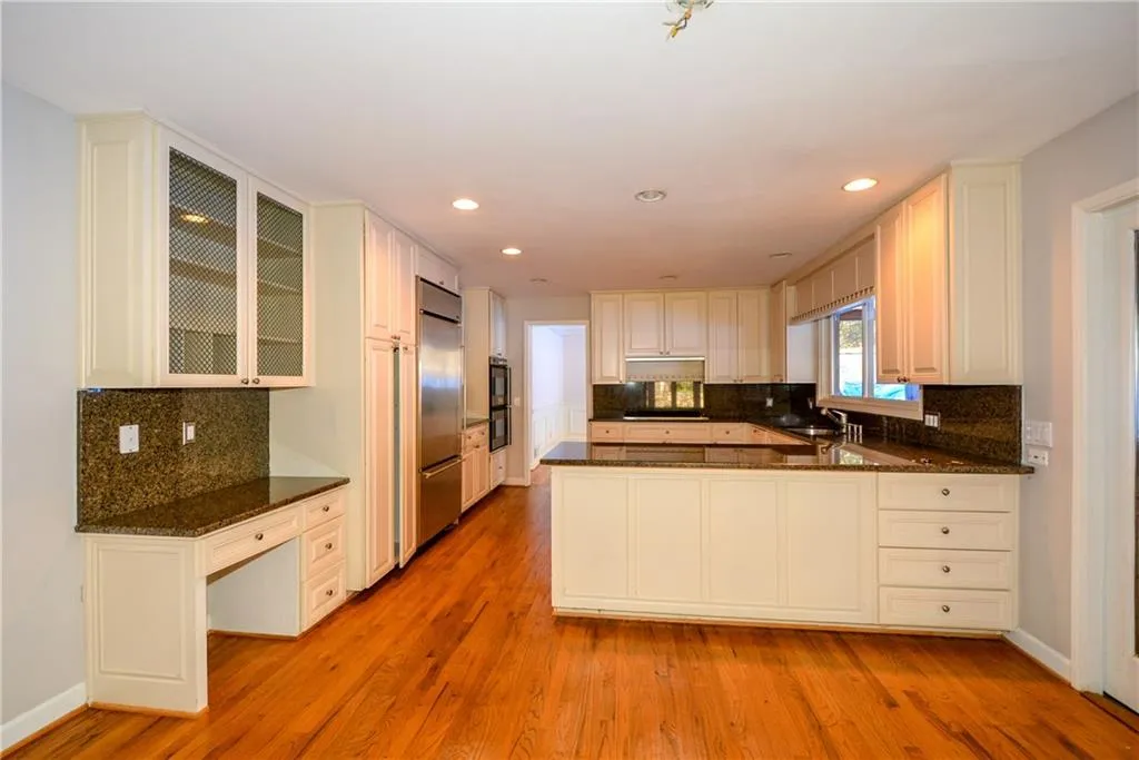 5755 Heards Forest Drive, Atlanta, Georgia 30328, 7 Bedrooms Bedrooms, ,5 BathroomsBathrooms,Residential,Sold,5755 Heards Forest Drive,5788064