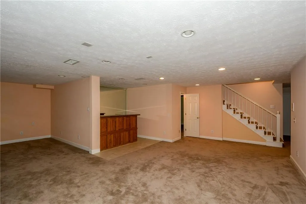 5755 Heards Forest Drive, Atlanta, Georgia 30328, 7 Bedrooms Bedrooms, ,5 BathroomsBathrooms,Residential,Sold,5755 Heards Forest Drive,5788064