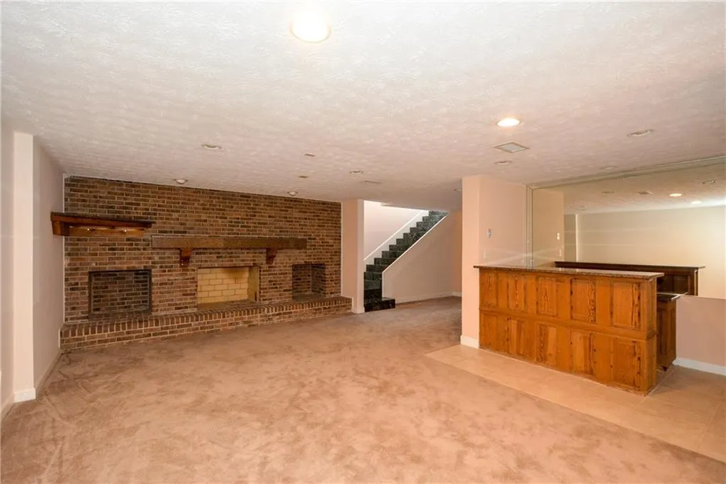 5755 Heards Forest Drive, Atlanta, Georgia 30328, 7 Bedrooms Bedrooms, ,5 BathroomsBathrooms,Residential,Sold,5755 Heards Forest Drive,5788064