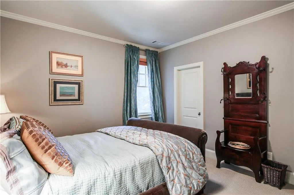 165 Trimble Crest Drive, Atlanta, Georgia 30342, 4 Bedrooms Bedrooms, ,4 BathroomsBathrooms,Residential,Sold,165 Trimble Crest Drive,5974147