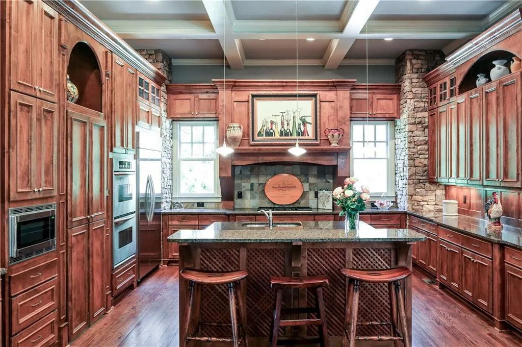 165 Trimble Crest Drive, Atlanta, Georgia 30342, 4 Bedrooms Bedrooms, ,4 BathroomsBathrooms,Residential,Sold,165 Trimble Crest Drive,5974147