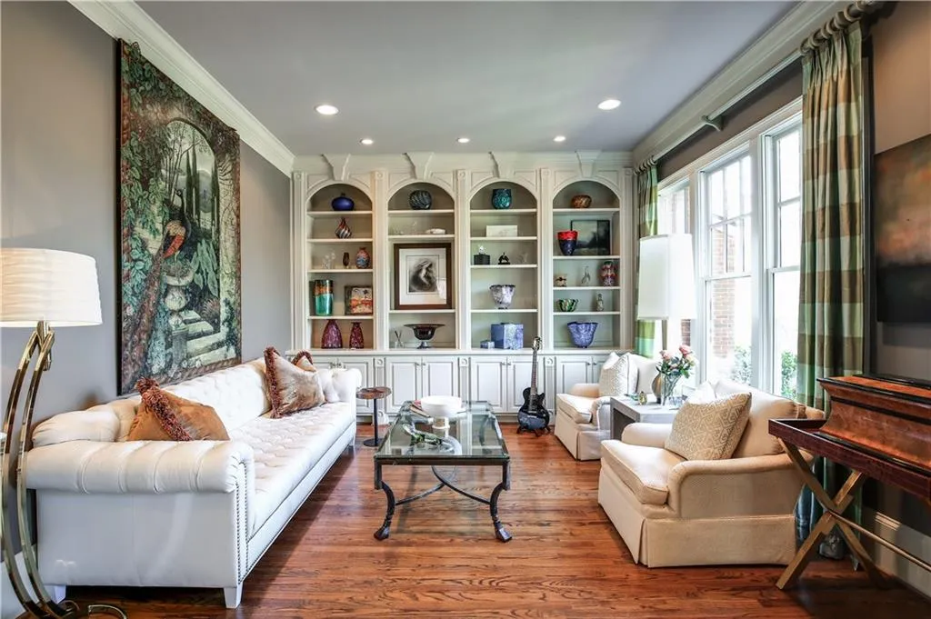 165 Trimble Crest Drive, Atlanta, Georgia 30342, 4 Bedrooms Bedrooms, ,4 BathroomsBathrooms,Residential,Sold,165 Trimble Crest Drive,5974147