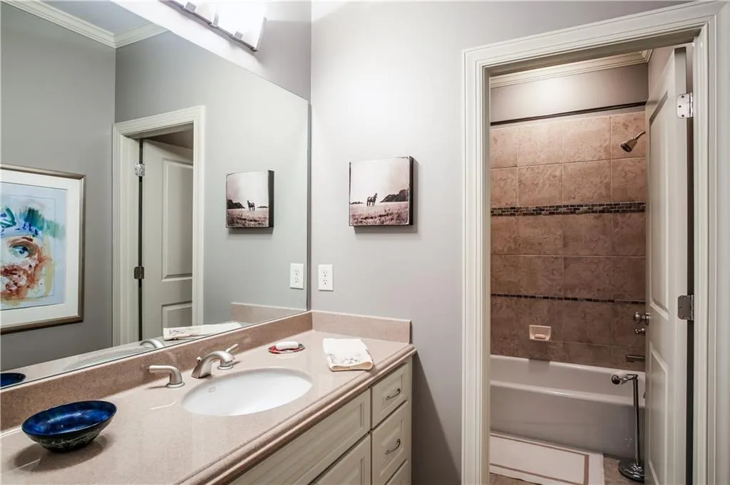 165 Trimble Crest Drive, Atlanta, Georgia 30342, 4 Bedrooms Bedrooms, ,4 BathroomsBathrooms,Residential,Sold,165 Trimble Crest Drive,5974147